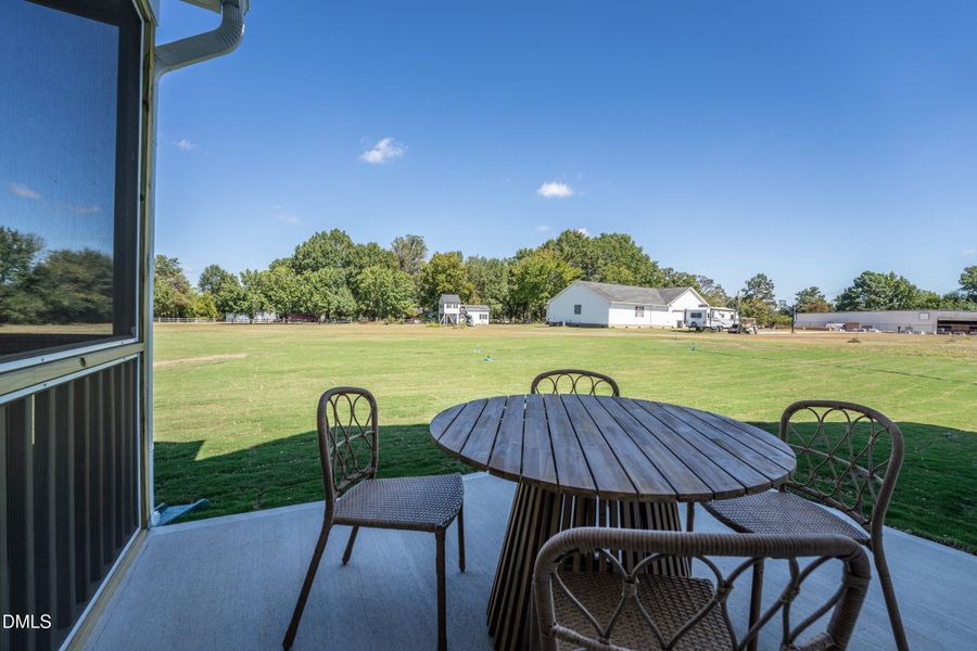 34 HHHunt Homes Maxwell - Patio