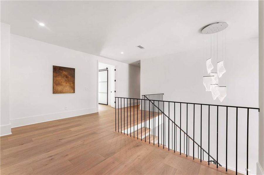 Spacious, unfurnished interior of a new home in , Sandy Springs (Image 24).