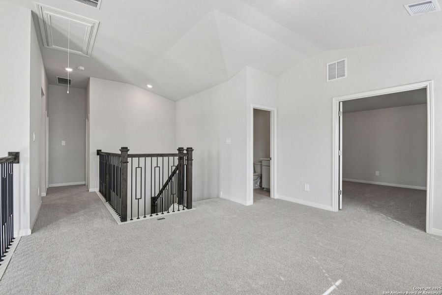 Spacious, unfurnished interior of a new home in Estancia Ranch - Premier Series, San Antonio (Image 21). Spacious, unfurnished interior of a new home in Estancia Ranch - Premier Series, San Antonio (Image 21).