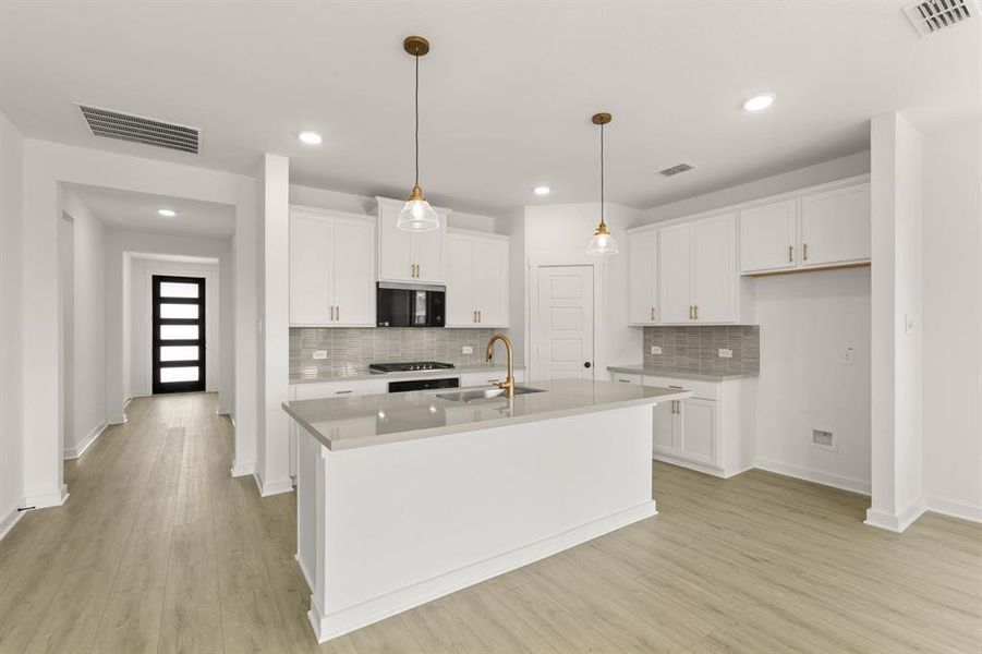 816 Alderwood-Kitchen-2