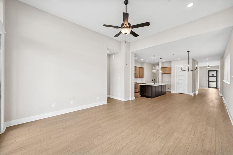 Spacious, unfurnished interior of a new home in The Highlands 40', Porter (Image 27). Spacious, unfurnished interior of a new home in The Highlands 40', Porter (Image 27).