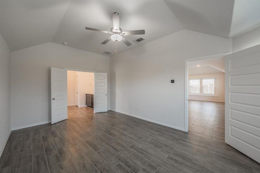 Spacious, unfurnished interior of a new home in Light Farms - Sweetwater, Celina (Image 26). Spacious, unfurnished interior of a new home in Light Farms - Sweetwater, Celina (Image 26).