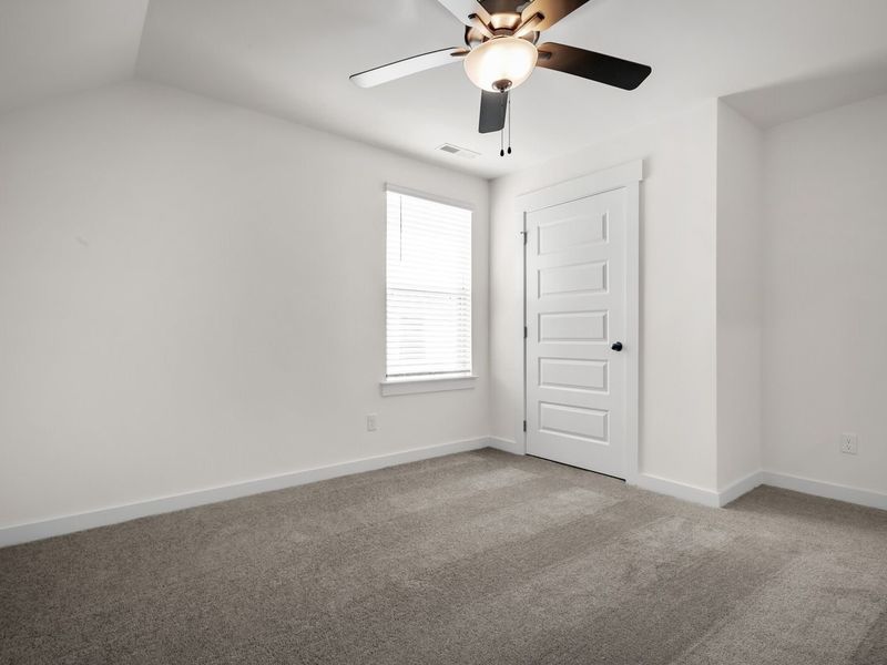 Spacious, unfurnished interior of a new home in Woods Crossing, Gallatin (Image 86).