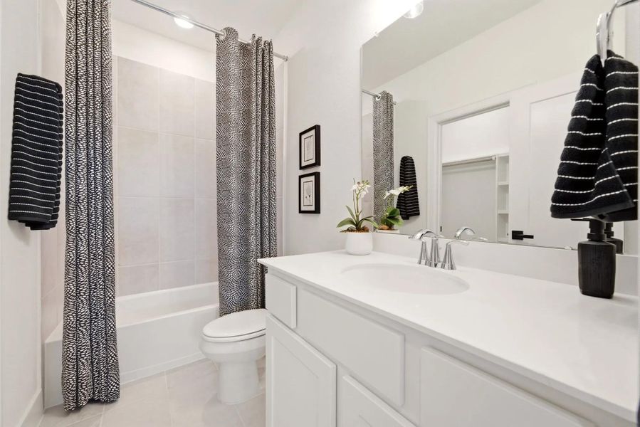 Maxwell Full Bathroom Maxwell Full Bathroom