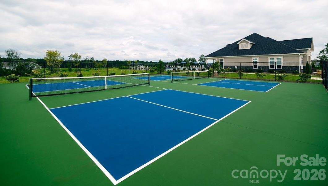 Community amenities in Laurelbrook, Sherrills Ford (Image 35).
