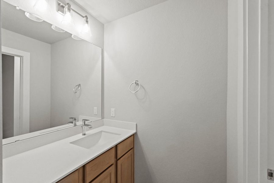 Furnished interior view inside a new home in Briarwood Crossing, Rosenberg (Image 8).