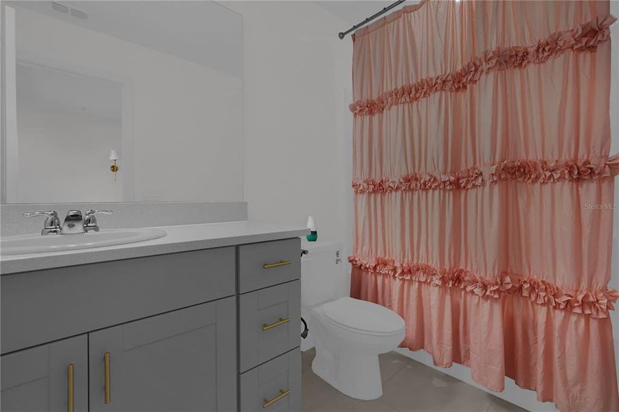 Furnished interior view inside a new home in , Kissimmee (Image 24).