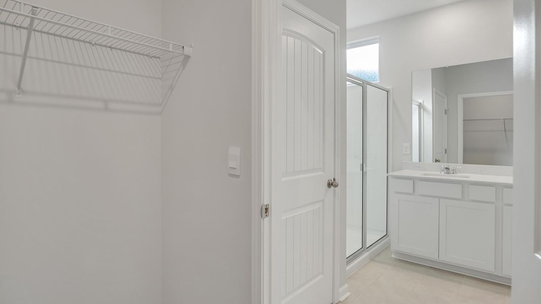 Image 32 of a home in River Landing.