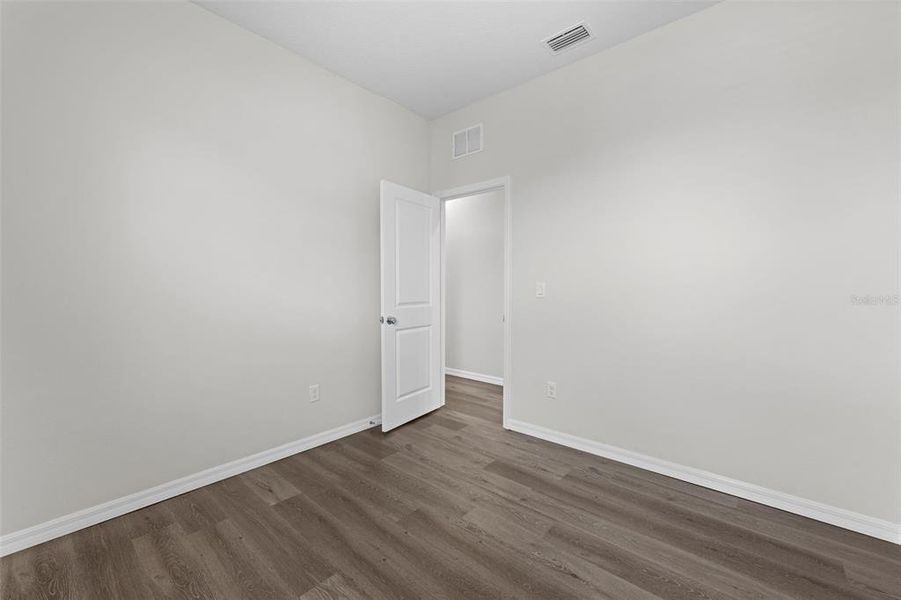 Spacious, unfurnished interior of a new home in , Weeki Wachee (Image 40).