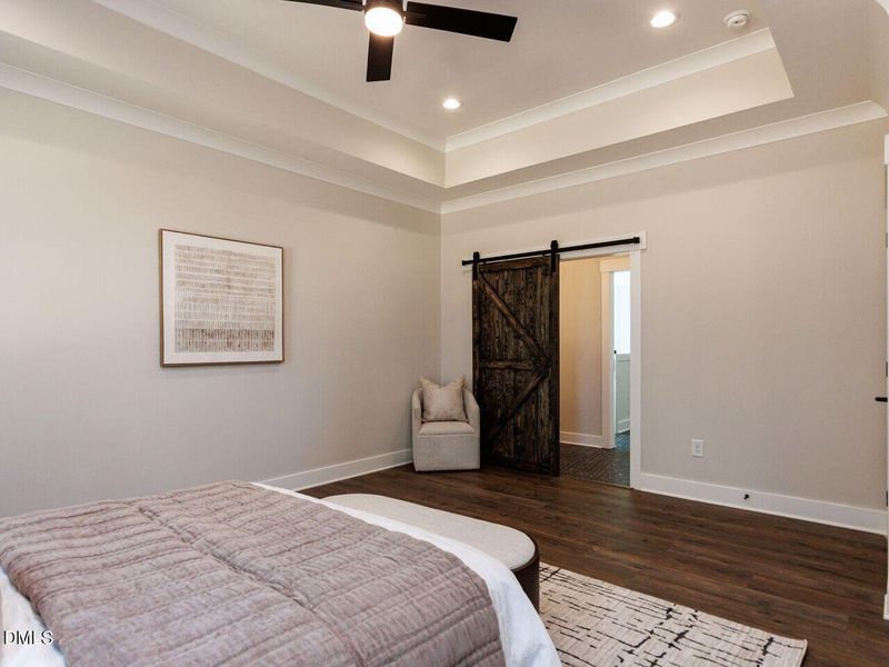 022-1280x960-primary-bedroom