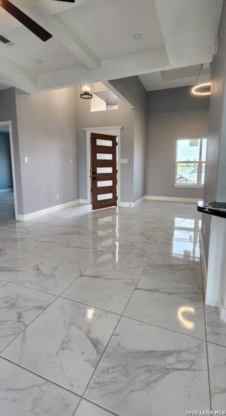 Spacious, unfurnished interior of a new home in , Eagle Pass (Image 7).