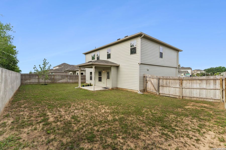 Exterior details and patio area of a home in Greenfield, New Berlin (Image 4).