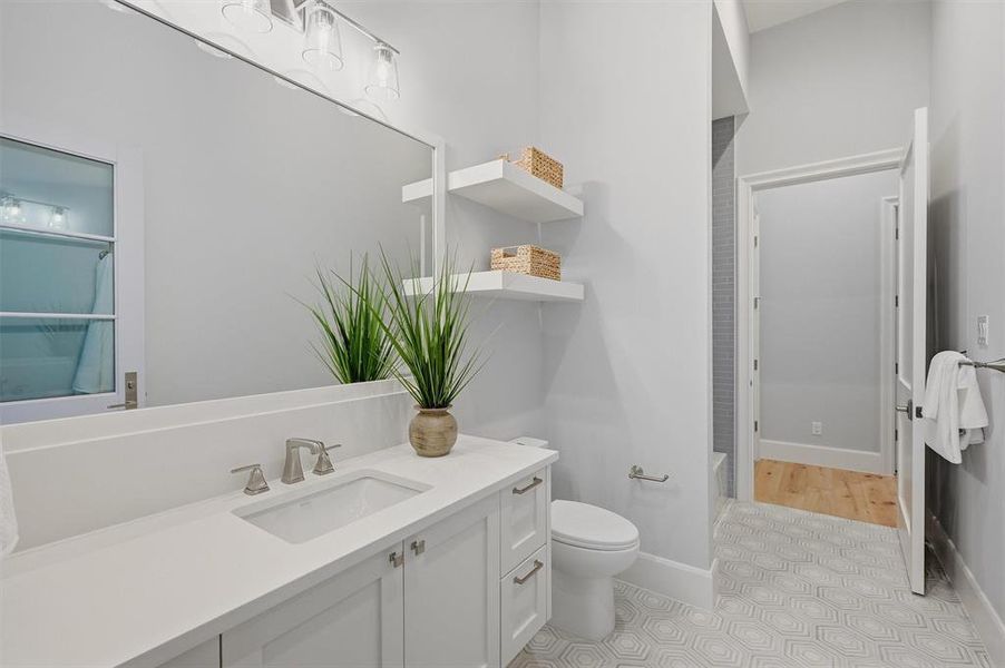 Furnished interior view inside a new home in , Dallas (Image 15).