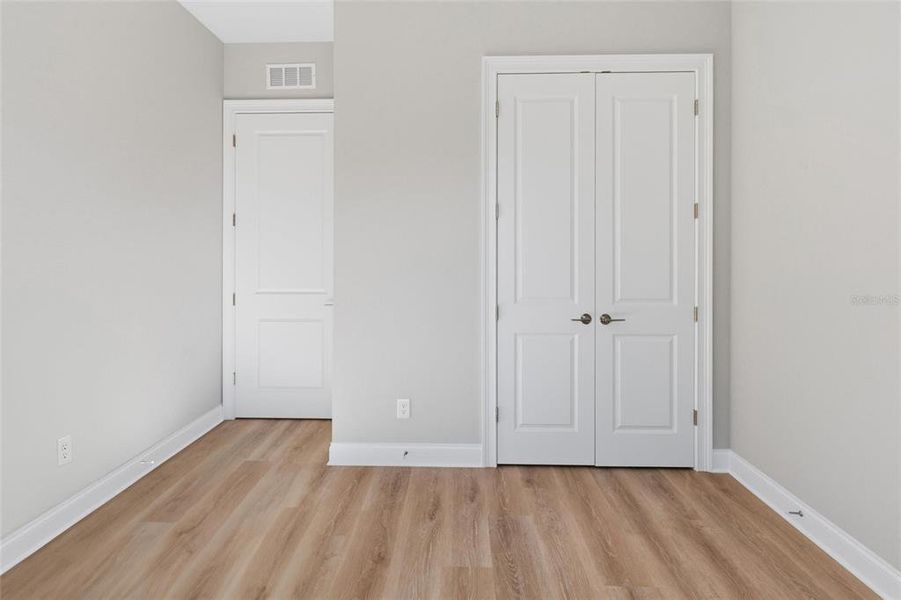 Spacious, unfurnished interior of a new home in , Lake Wales (Image 30).