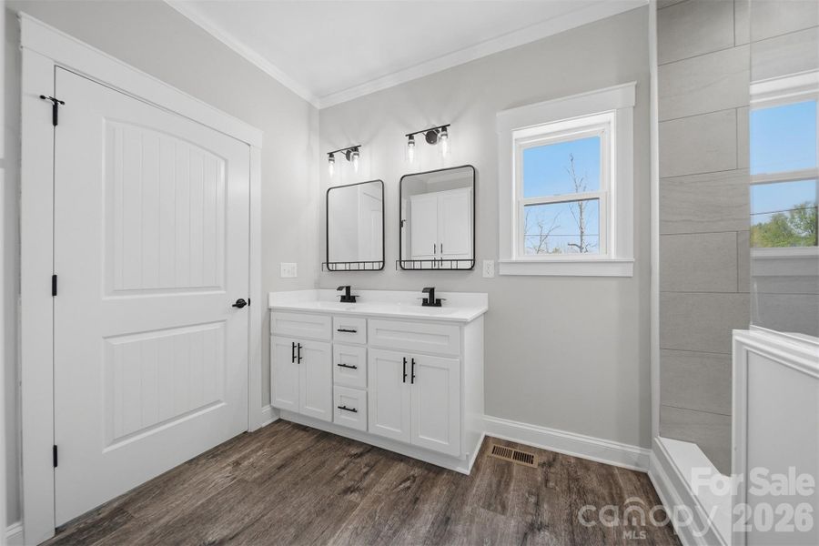 Furnished interior view inside a new home in , Lenoir (Image 12).