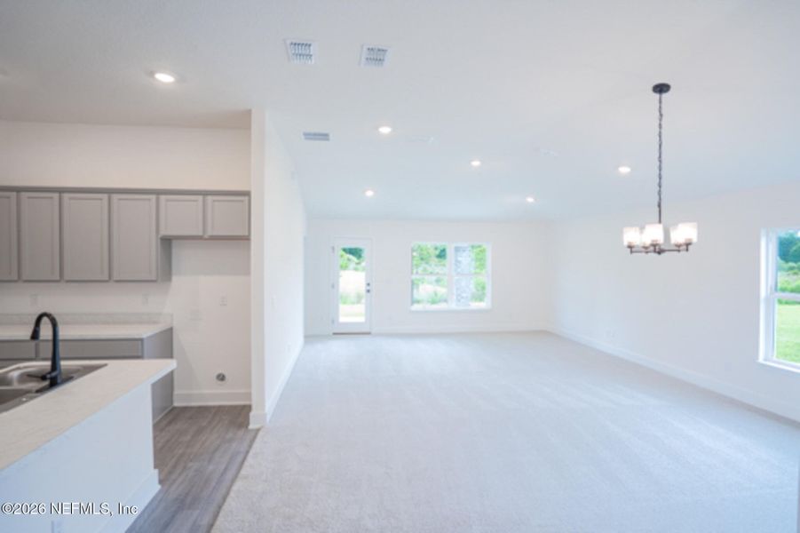 Spacious, unfurnished interior of a new home in Summerglen, Jacksonville (Image 14).