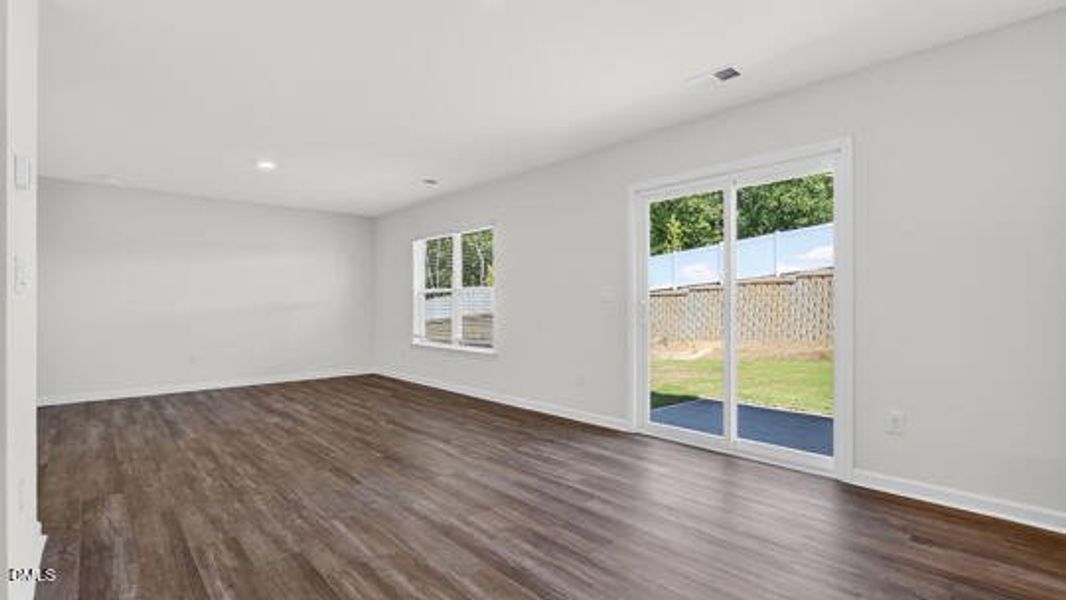 Lawson Glen_Belhaven B_16_Gray_SPEC-033 Lawson Glen_Belhaven B_16_Gray_SPEC-033