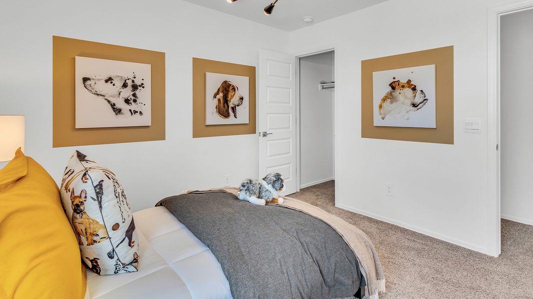 Furnished interior view inside a new home in Hanson Ridge, Vail (Image 40).