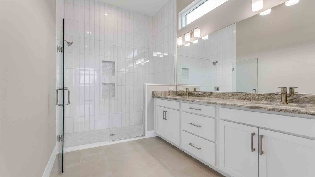 Owner's Suite Bath Owner's Suite Bath