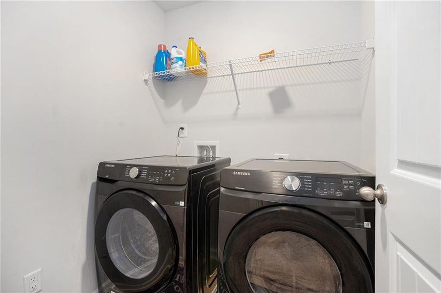 Close-up of interior finishes inside a home in Ridgewater, Loganville (Image 20).