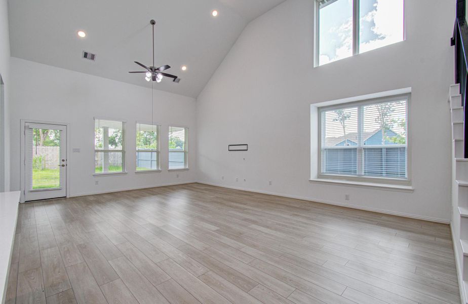 Spacious, unfurnished interior of a new home in , Fulshear (Image 27). Spacious, unfurnished interior of a new home in , Fulshear (Image 27).