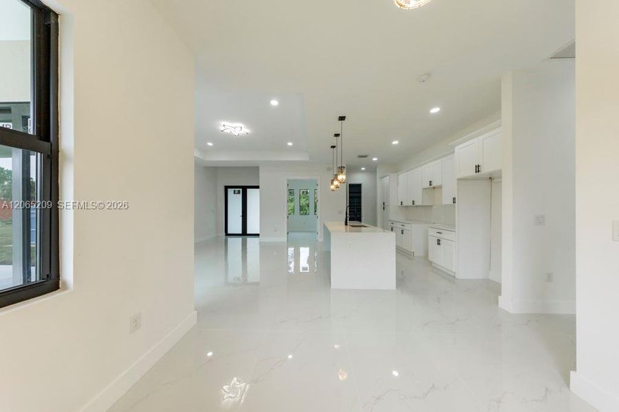 Spacious, unfurnished interior of a new home in , Lehigh Acres (Image 55).