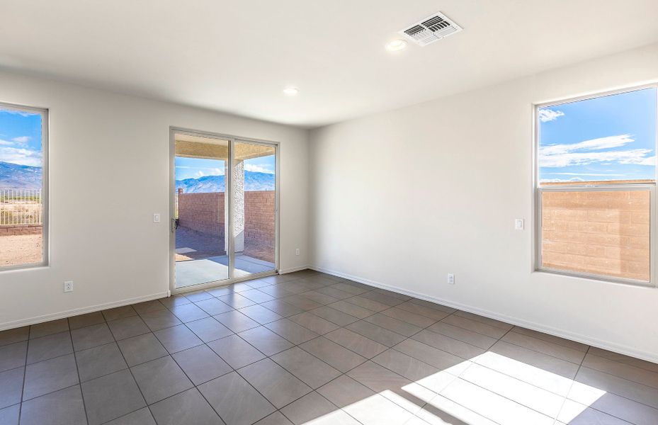 Representative unfurnished interior of a home built from the Potenza by Pulte Homes in El Cidro, Goodyear (Image 15).