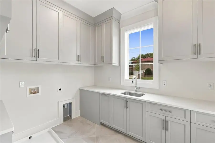 Furnished interior view inside a new home in , Sandy Springs (Image 21).