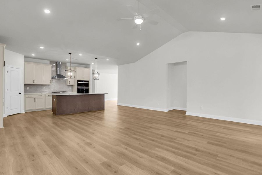 Spacious, unfurnished interior of a new home in Tidewater at Lakes of Cane Bay, Summerville (Image 29).