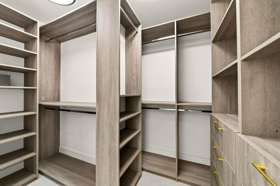 065-061-Primary Closet-1500x1000 065-061-Primary Closet-1500x1000
