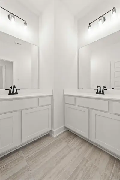 Furnished interior view inside a new home in Kresston - 40', Montgomery (Image 8).