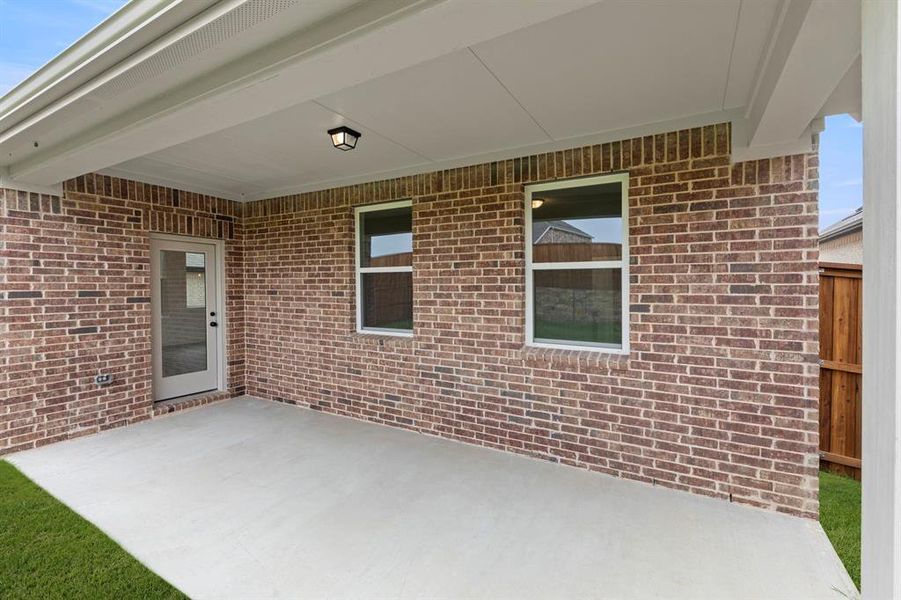 25. 3217 Agnew - Patio