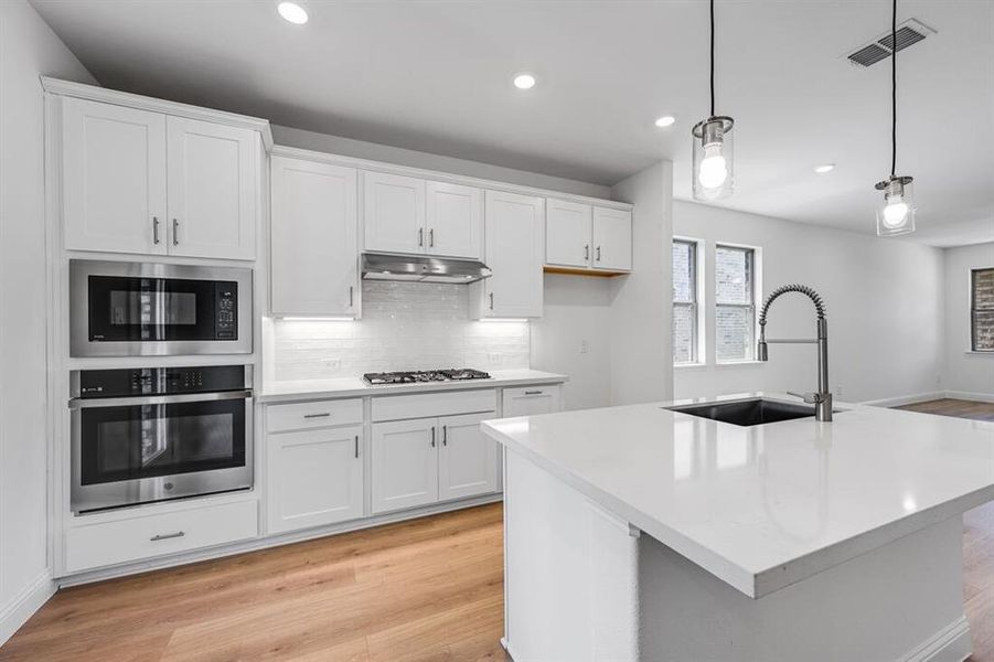 1133 Wheatgrass Mews ~ Ready Now 1133 Wheatgrass Mews ~ Ready Now