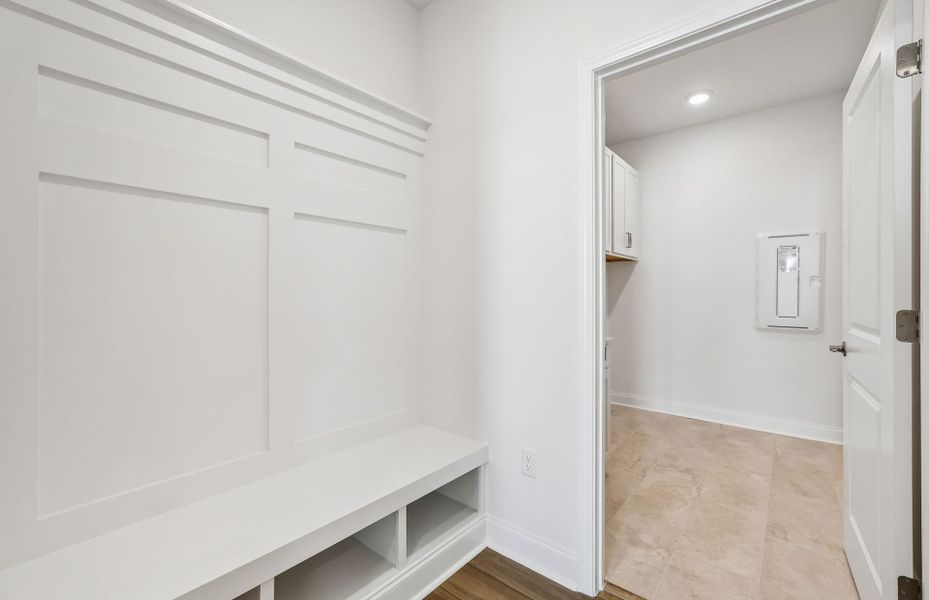 Spacious, unfurnished interior of a new home in Del Webb Southern Harmony, Murfreesboro (Image 36).