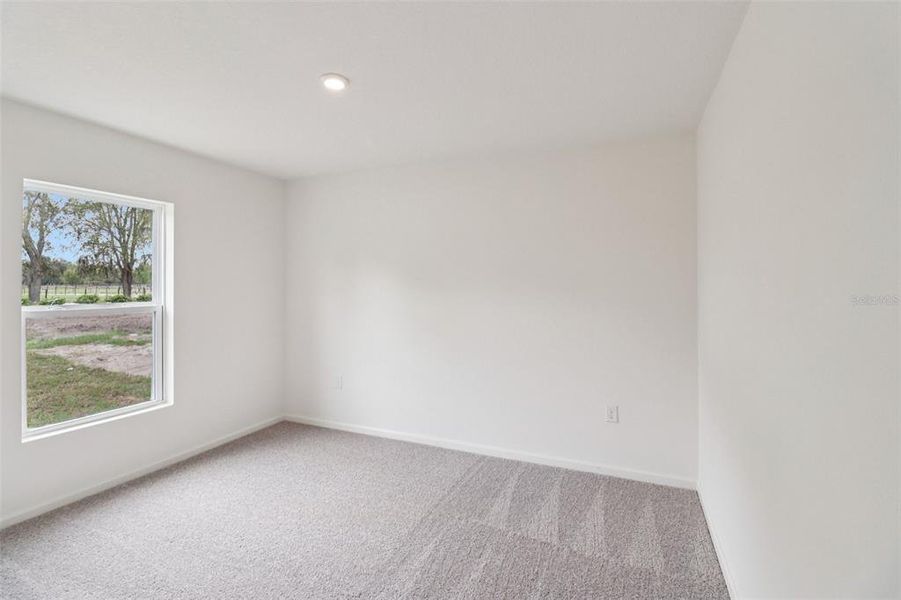 Spacious, unfurnished interior of a new home in Sumter Villas, Sumterville (Image 30).