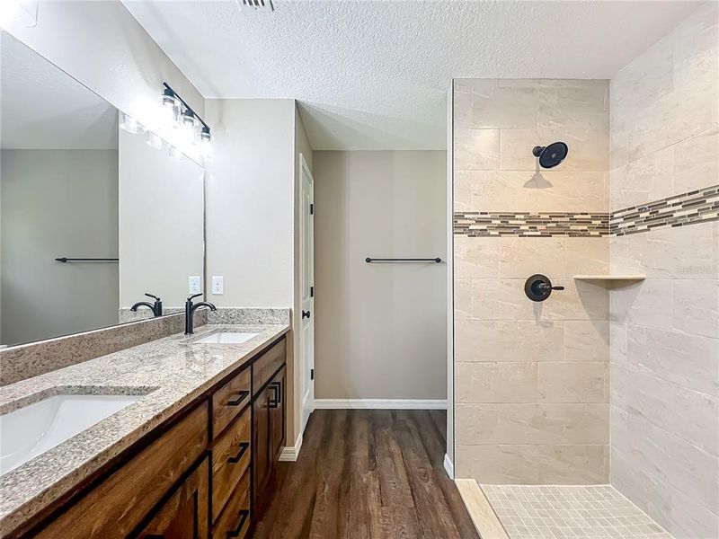Furnished interior view inside a new home in , Lake Panasoffkee (Image 5).