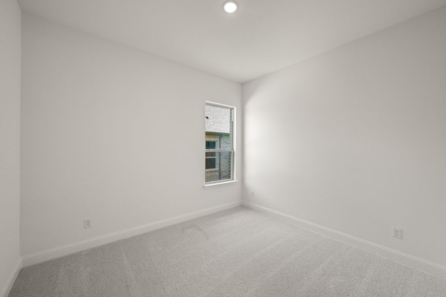 Spacious, unfurnished interior of a new home in Sheppard's Place, Waxahachie (Image 26). Spacious, unfurnished interior of a new home in Sheppard's Place, Waxahachie (Image 26).