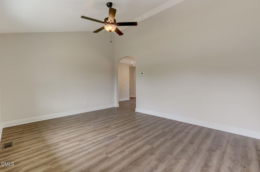 525 Grooms Rd Reidsville NC-large-009-03