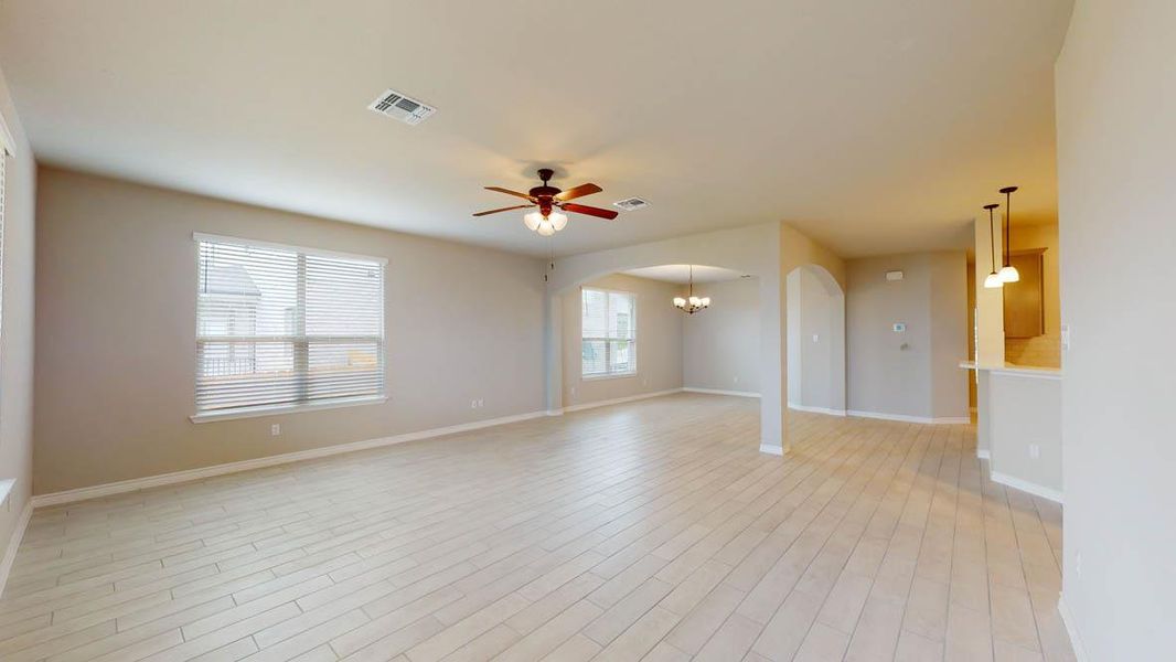 Spacious, unfurnished interior of a new home in Sterling Meadows, Salado (Image 18).