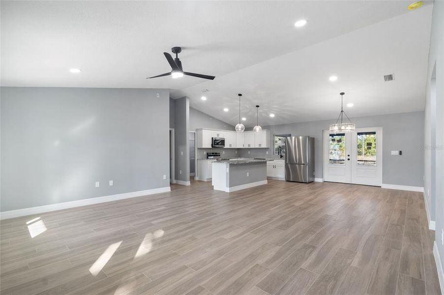 Spacious, unfurnished interior of a new home in , North Port (Image 12).