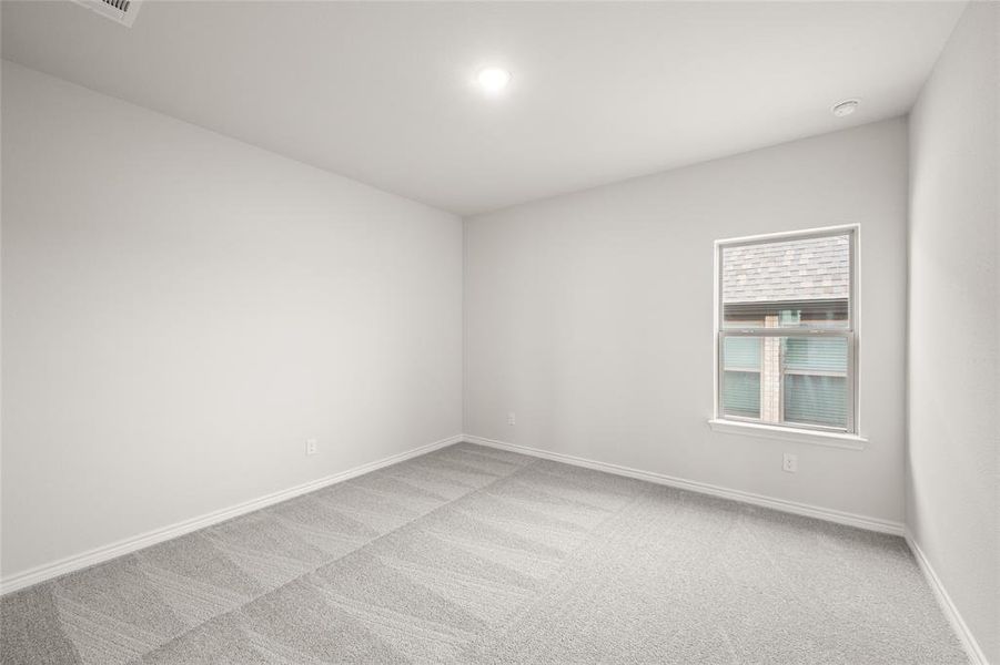 Spacious, unfurnished interior of a new home in Hidden Vistas, Burleson (Image 32). Spacious, unfurnished interior of a new home in Hidden Vistas, Burleson (Image 32).