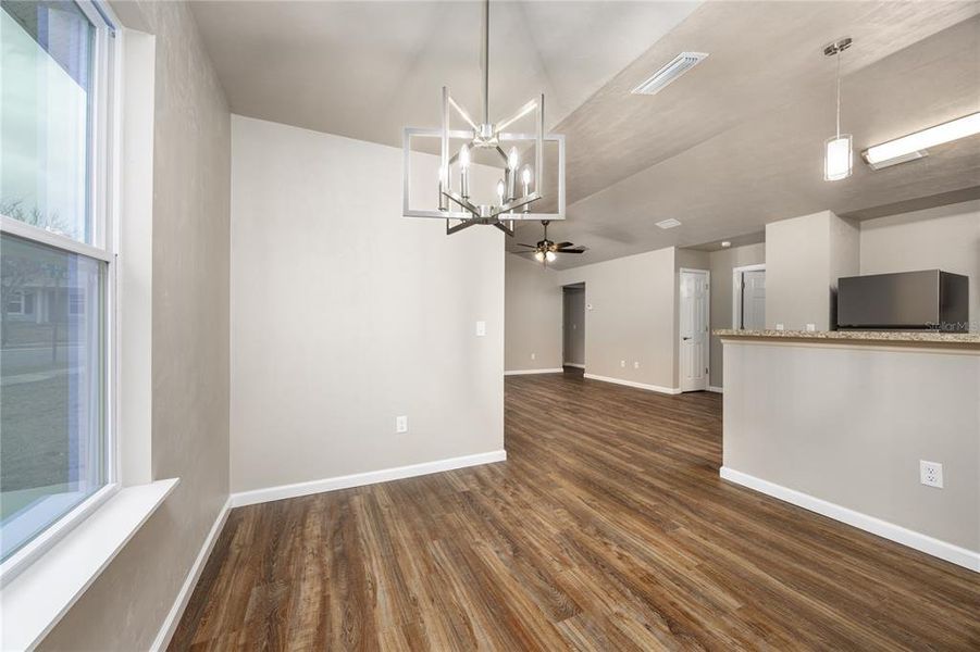 Spacious, unfurnished interior of a new home in , Gainesville (Image 24).