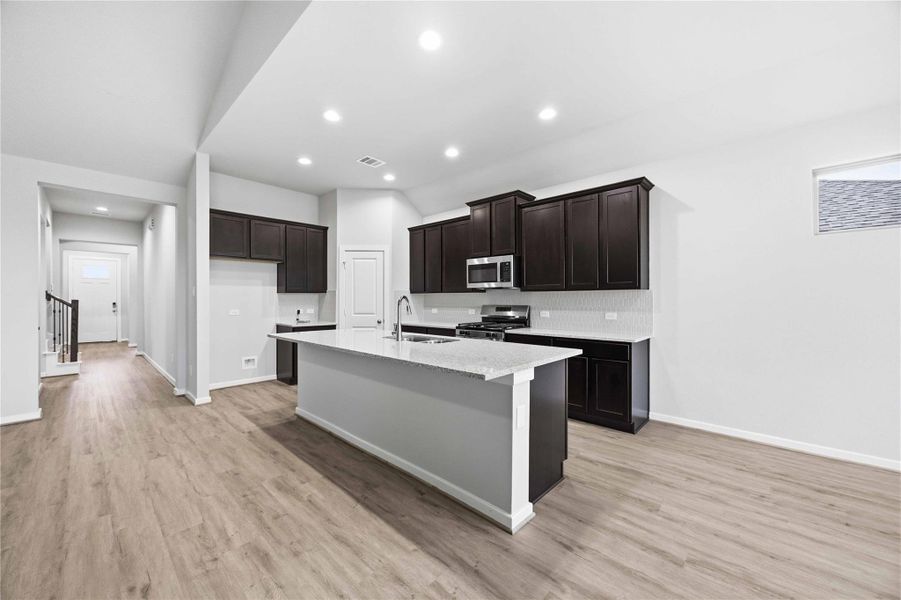 Furnished interior view inside a new home in , La Marque (Image 13).