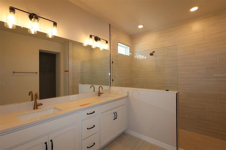 Furnished interior view inside a new home in Eastlyn, Bradenton (Image 5).
