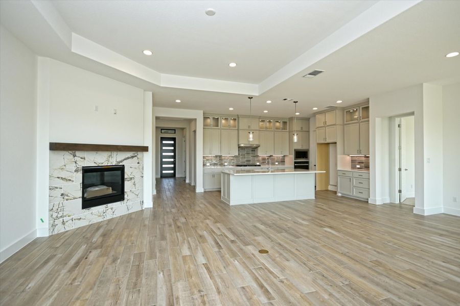 Representative furnished interior of a home built from the Ingram II by Giddens Homes in Whispering Wind, Bertram (Image 18).