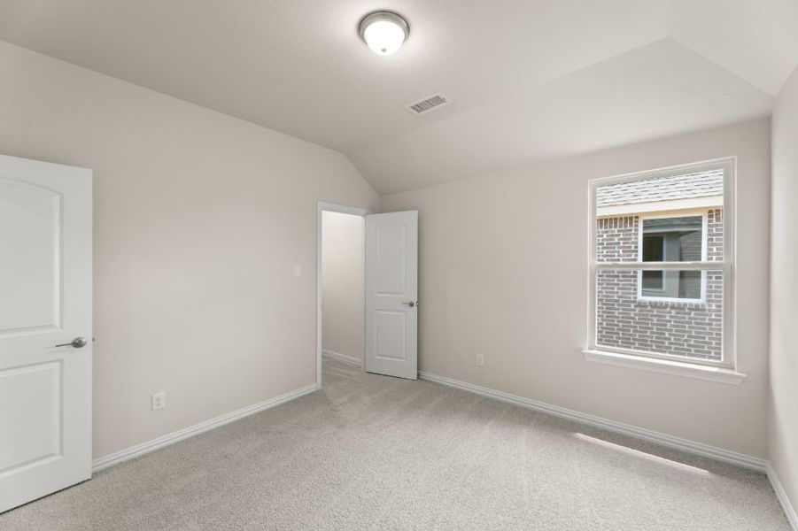 Spacious, unfurnished interior of a new home in Creekside, Royse City (Image 42).