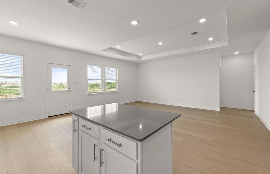 Spacious, unfurnished interior of a new home in Skyview, Belton (Image 17).