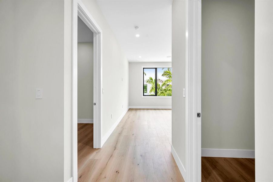 445 NE 11TH AVE-48 445 NE 11TH AVE-48
