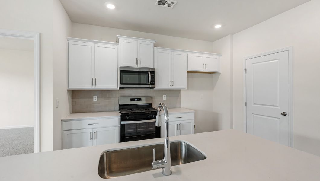 Furnished interior view inside a new home in Cascade Point, Seneca (Image 11).