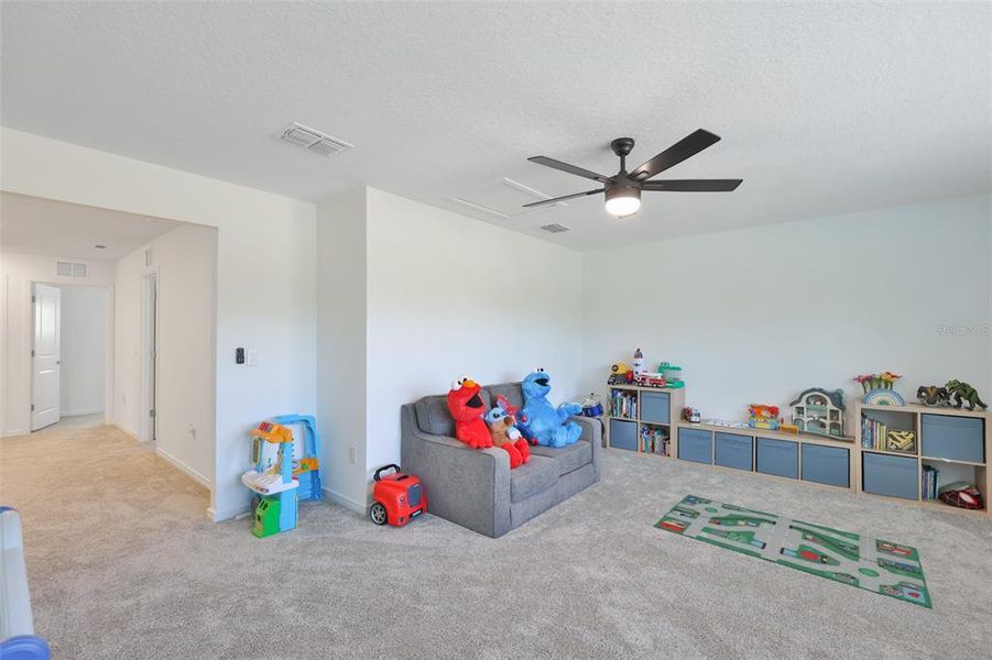 Furnished interior view inside a new home in , Valrico (Image 19).